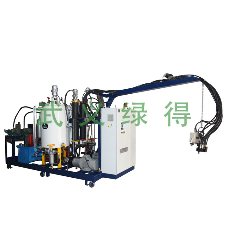 LD-40B聚氨酯高壓發(fā)泡機(jī)